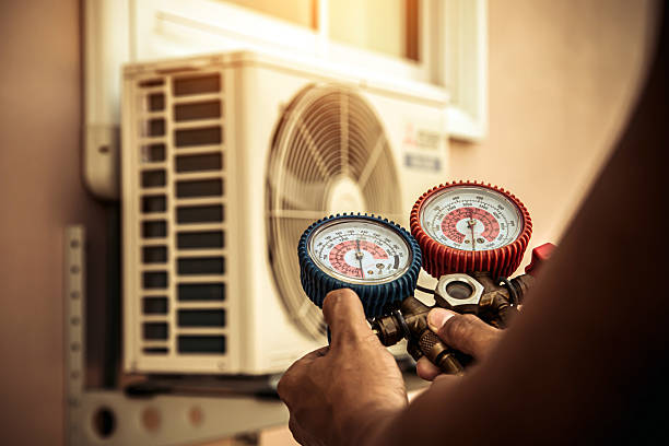 Professional Hvac Installation technician working in Quincy, MA